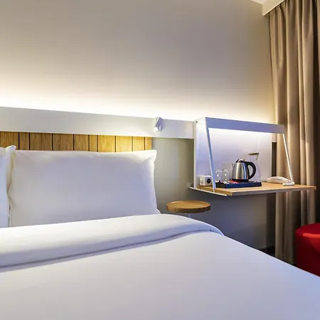 Ibis Center Hotel