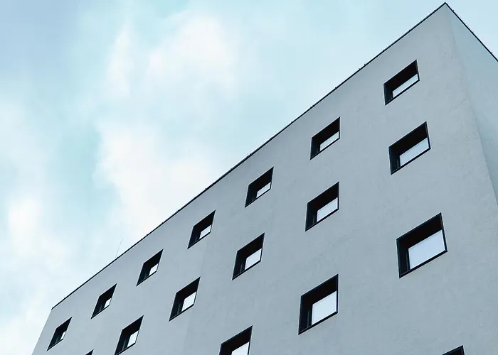 Ibis Center فندق