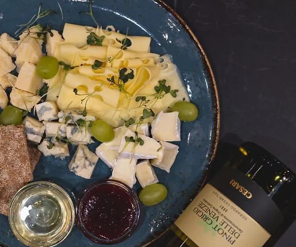 Ibis Center Hotel 3*