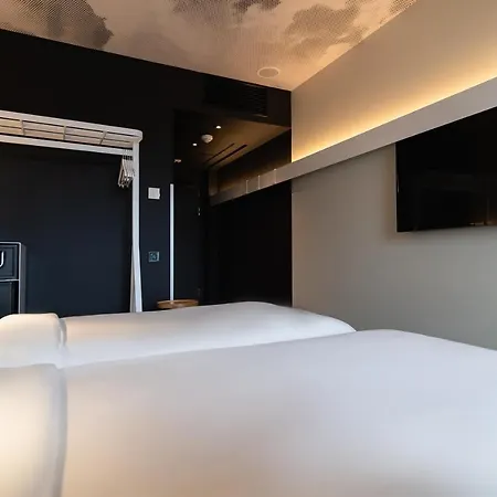 Ibis Center Hotel 3*