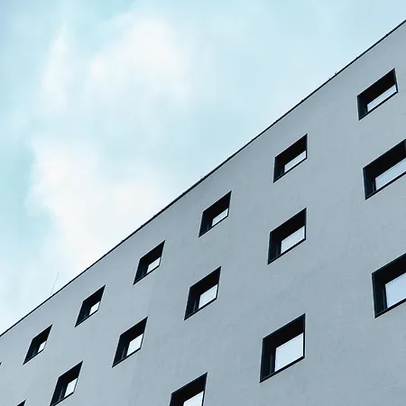 Ibis Center Hotel