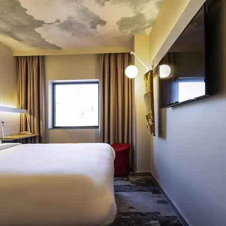 Ibis Center Lviv